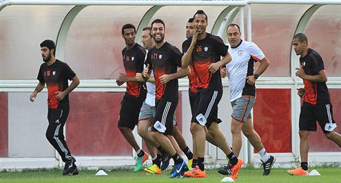 بالصور.. التمرير والمناورات سلاح الشباب لرد الاعتبار أمام العميد آسيوياً